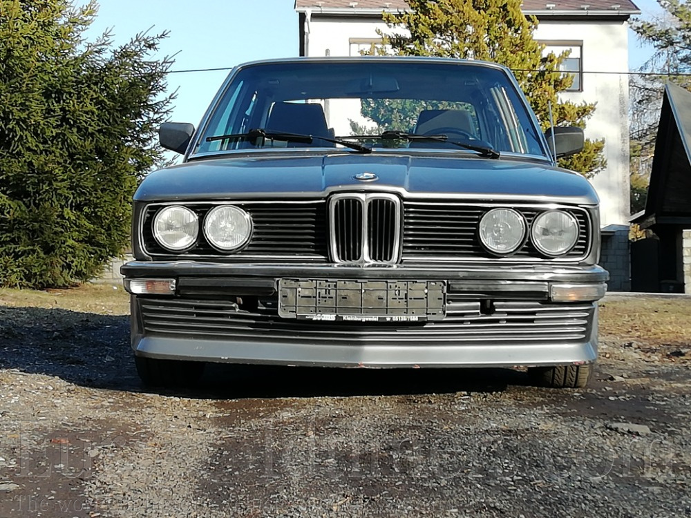 Bmw e12 528i