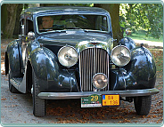 (1939) Lagonda V12  Saloon